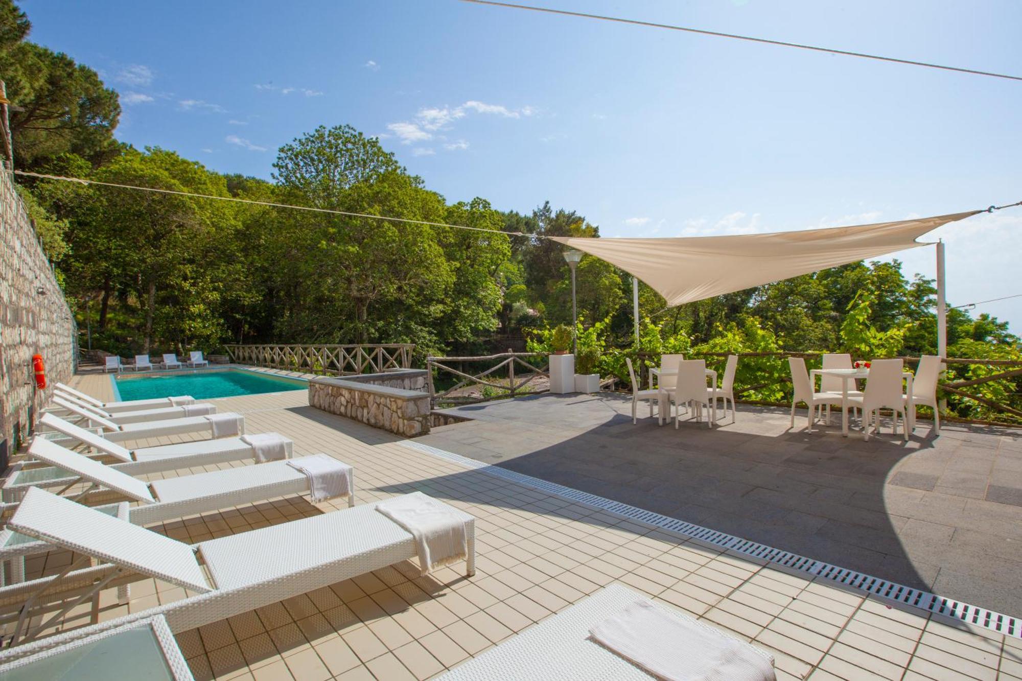Villa Mambrini Соренто Екстериор снимка