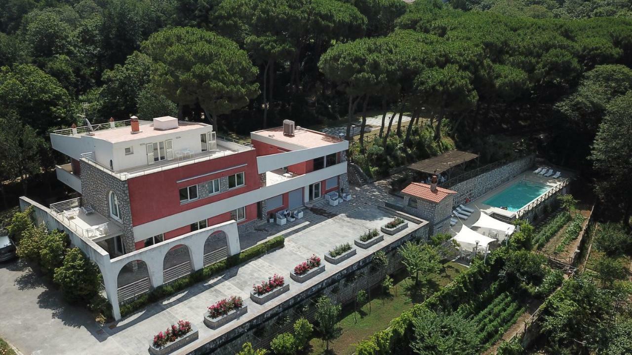 Villa Mambrini Соренто Екстериор снимка